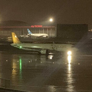 inis yapan ucaklara deprem uyarisi xK3c3RJF