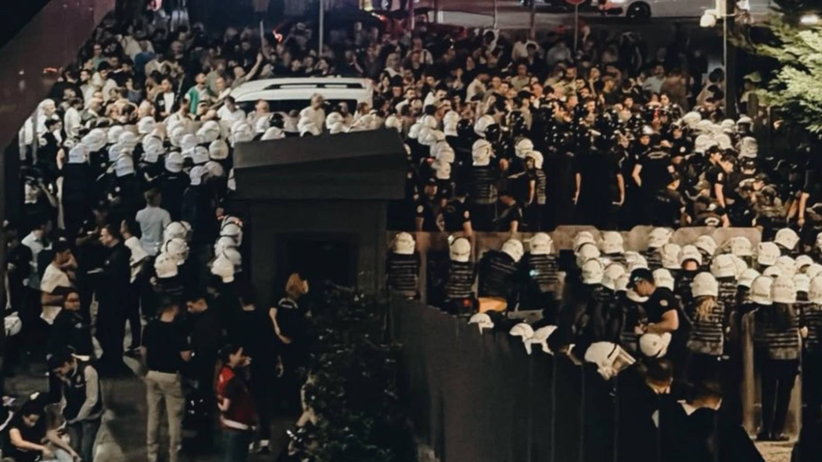 ali mahir basarir turkiye bu geceyi hic unutmayacak akp 12 eylulden daha kara bir tablo olusturma gayretinde Pg5zusRN