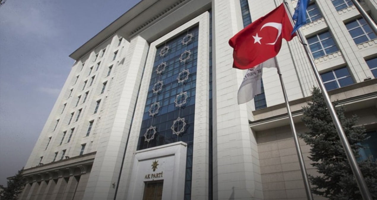 bir chpli belediye baskani daha akpye geciyor telefonlarini kapatti ankaraya yola cikti 53H8ER9K