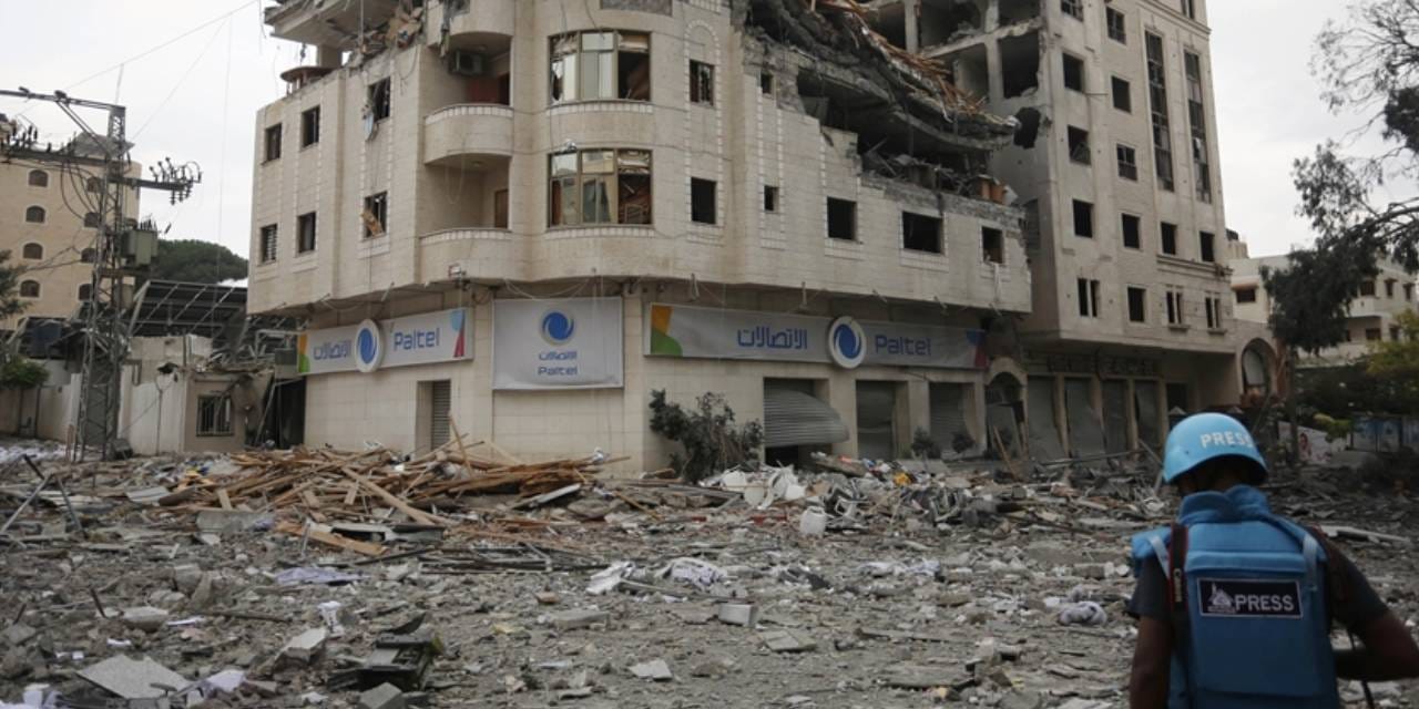 israilin gazze saldirilarinda bir gazeteci daha hayatini kaybetti G8e1HSJy