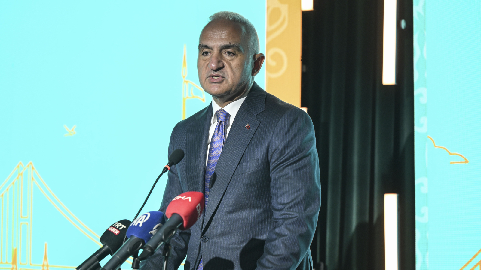 kultur ve turizm bakani ersoy spotify music forward konferansinda telif hakki gelirleri son iki yilda yuzde 345 oraninda artisla rekor seviyeye ulasti hR23VS7q