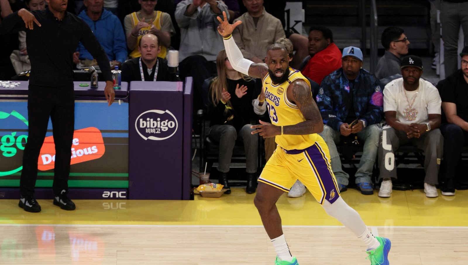 cin medyasi lebron jamesin konusmasini makale diye yayinlamisti tartisma suruyor 6fsG2s3g.jpg