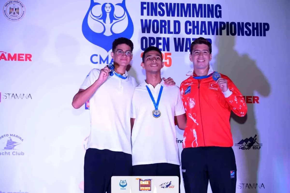 derin toparlak dunya paletli yuzme sampiyonasinda bronz madalya kazandi HKgFVArf.jpg