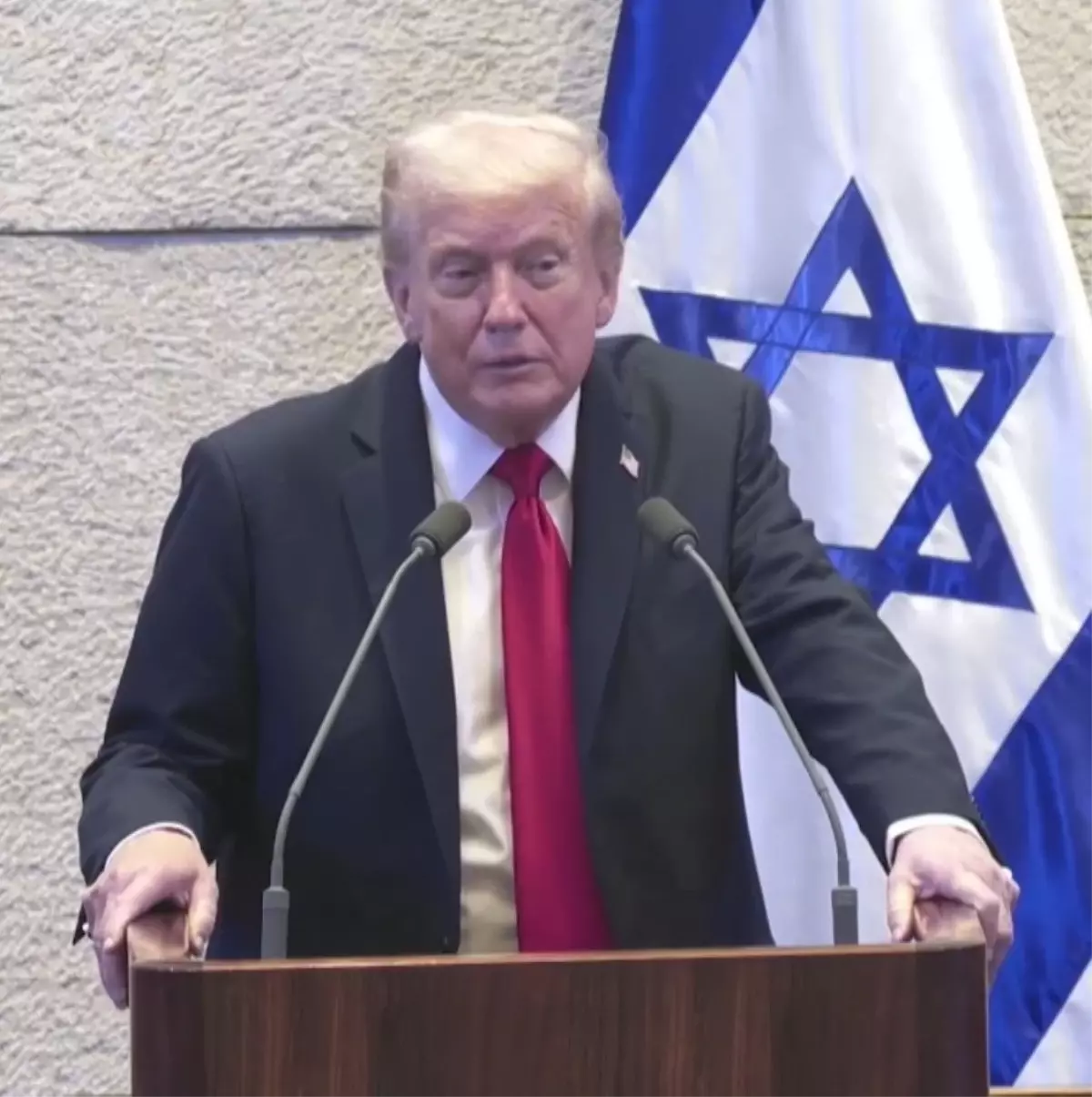 trump israil meclisinde protesto edildi 4gXSq9Jx.jpg