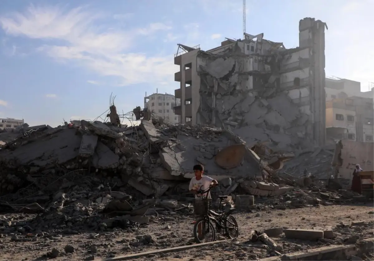 gazzede siddetli hava saldirilari 100 olu Hq1C5PTJ.jpg