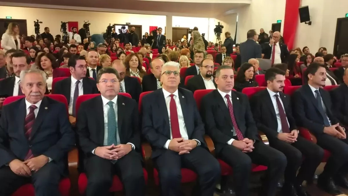 hukuk fakulteleri kontenjanlari azaliyor eVGdXxsV.jpg