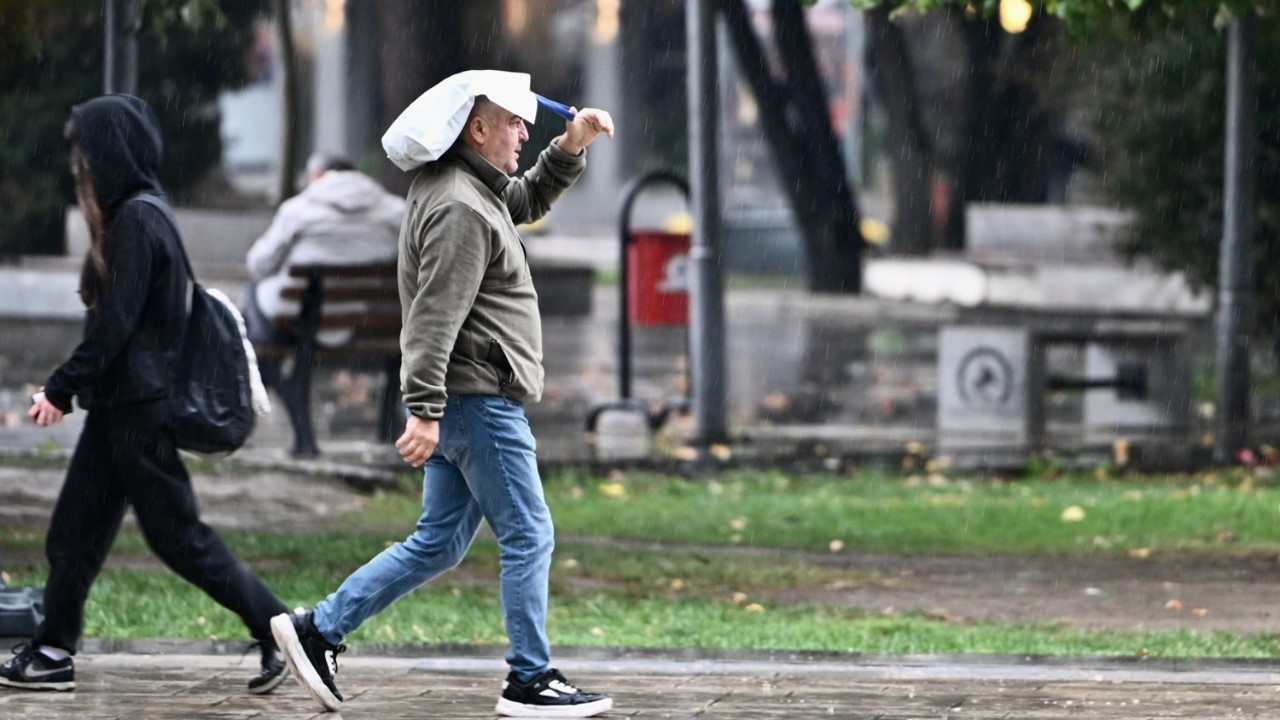 pastirma sicaklari bitiyor 32 ilde saganak alarmi RLET7lkf.jpg