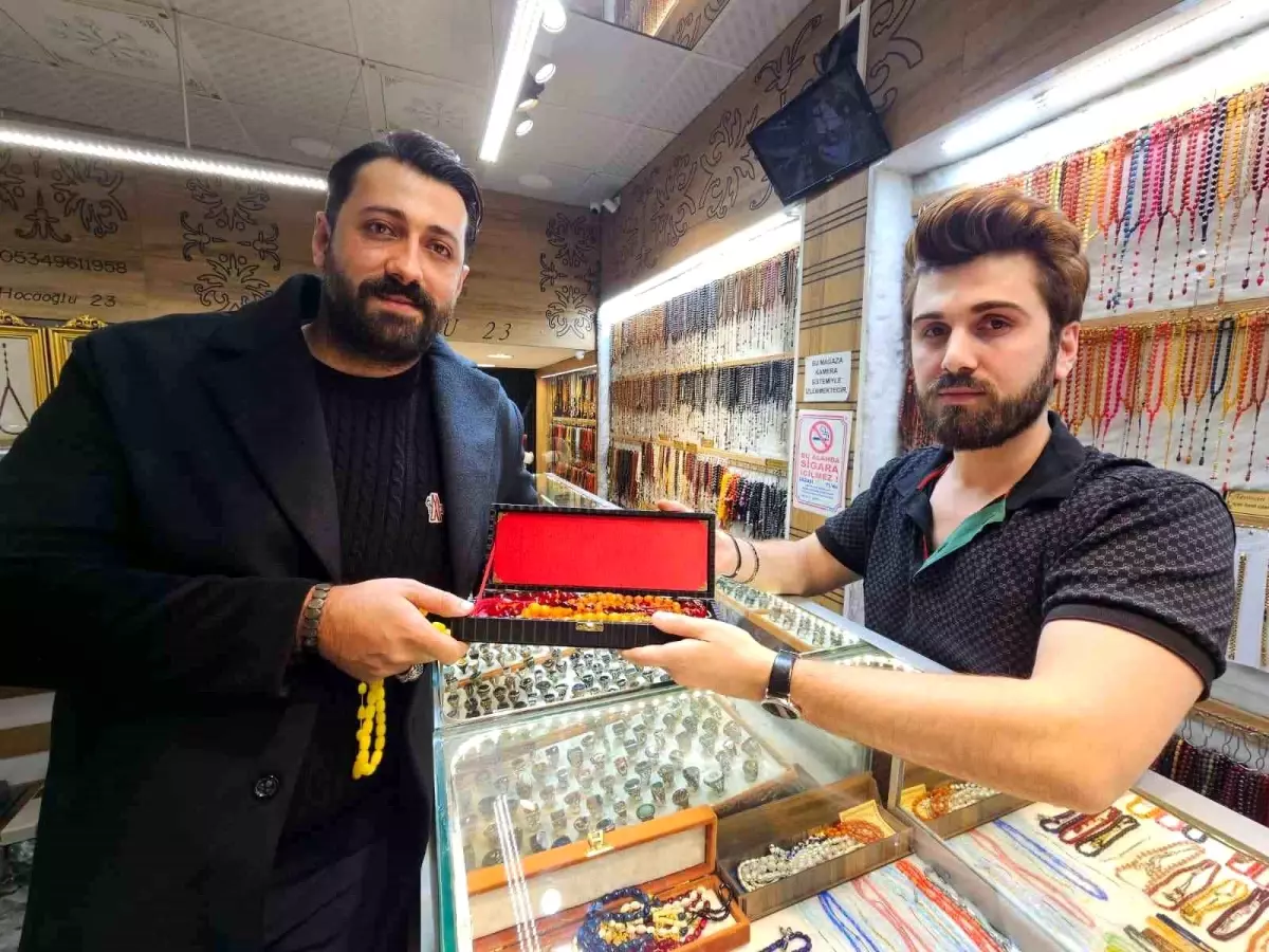 tespih tutkusu yatirima donustu elazigli kuyumcu 16 milyon liralik koleksiyon edindi nCNRbZ64.jpg