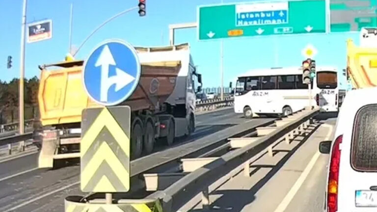 hafriyat-kamyonu-kirmizi-isik-dinlemedi-servis-araci-surucusu-olumden-dondu-55uEriGu