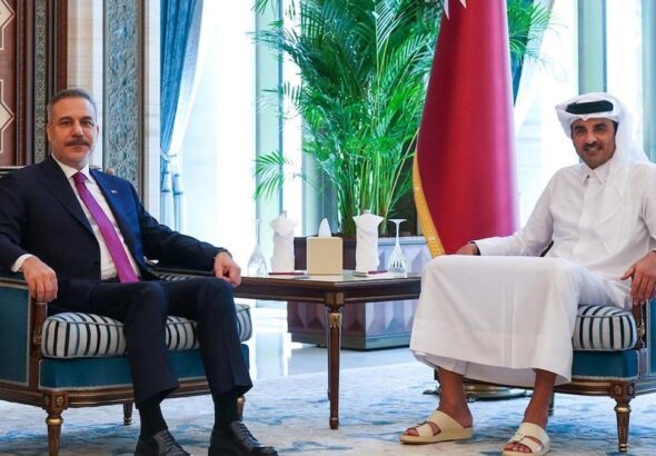 bakan-hakan-fidan-katar-emiri-al-sani-tarafindan-kabul-edildi-IhbsOsKc